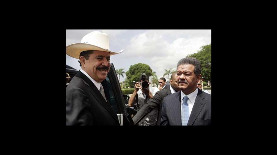 Manuel Zelaya se despide del pueblo dominicano