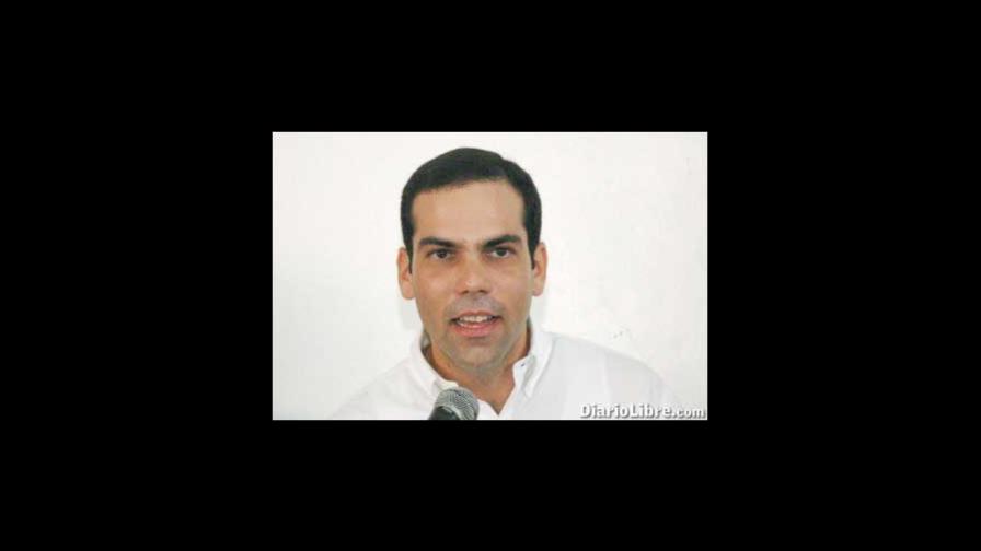 Redondo Llenas logra amparo de juez SC