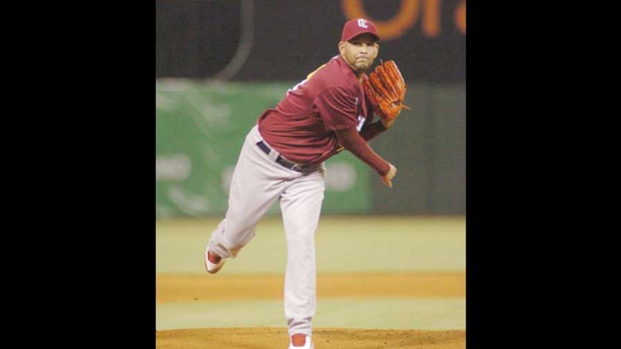 Joaquín Arias y Aquilino López, peloteros Estrella de la Semana