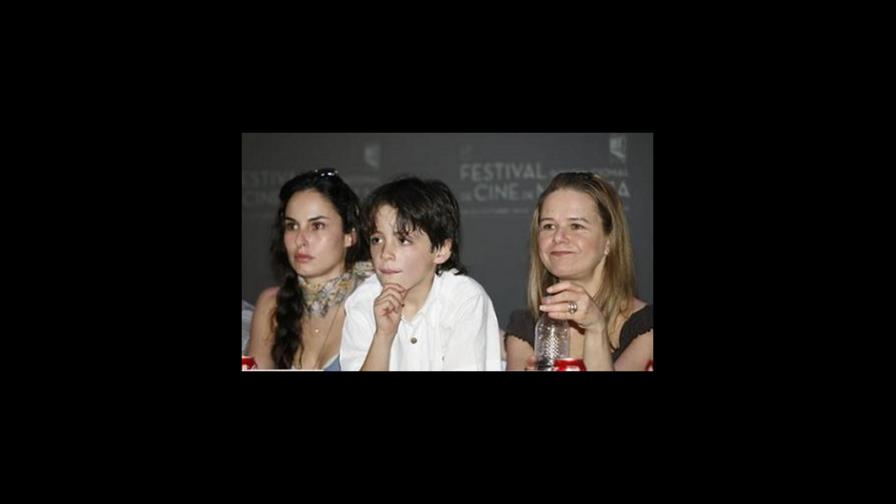 Fine Arts 2011 exhibe película “La otra familia”