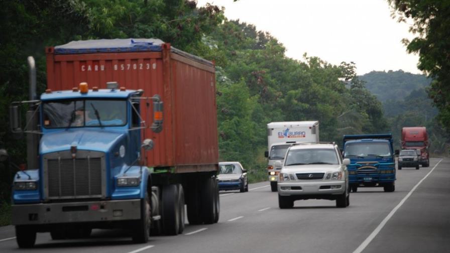 Vehículos pesados no podrán circular durante fin de año Vehículos pesados no podrán circular durante fin de año