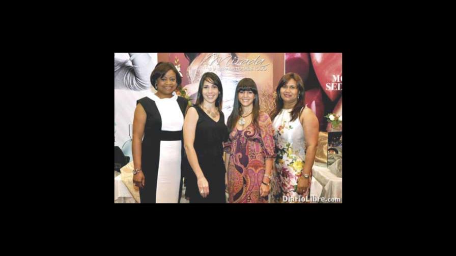 Avon imparte taller liderazgo