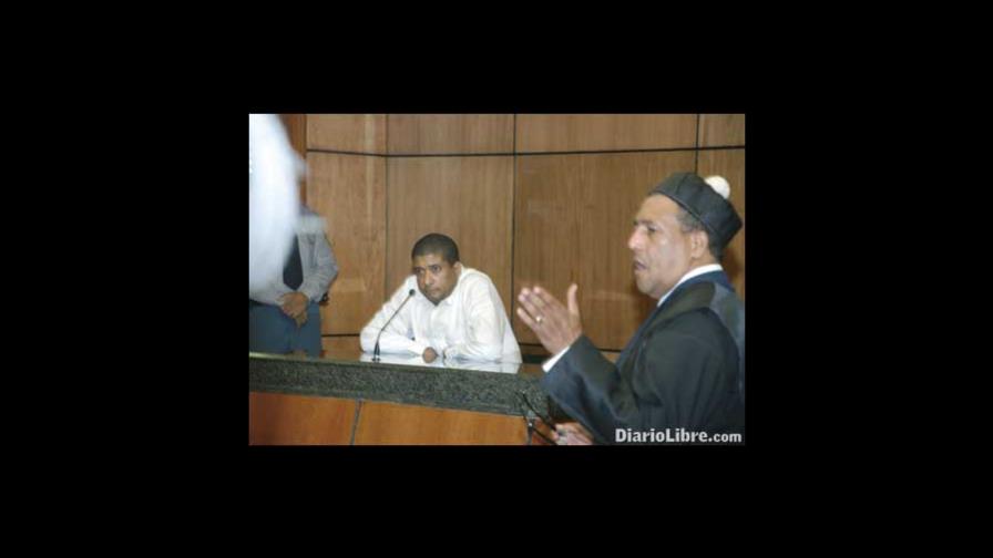 Toño Leña intenta inhabilitar jueces y MP para conocer su caso