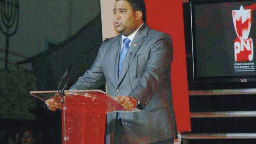 Entregan Premio Nacional de la Juventud