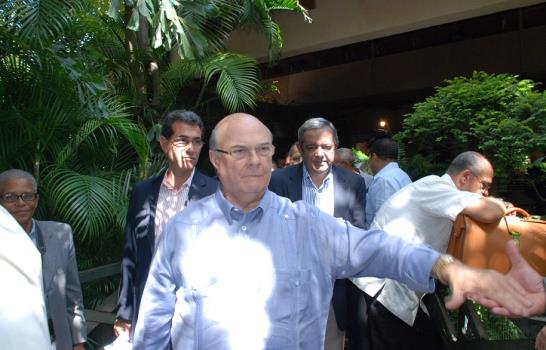Hatuey apoyará a Hipólito Mejía en las elecciones