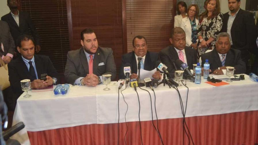 Comentaristas dicen abandonan la emisora Z-101 por censura