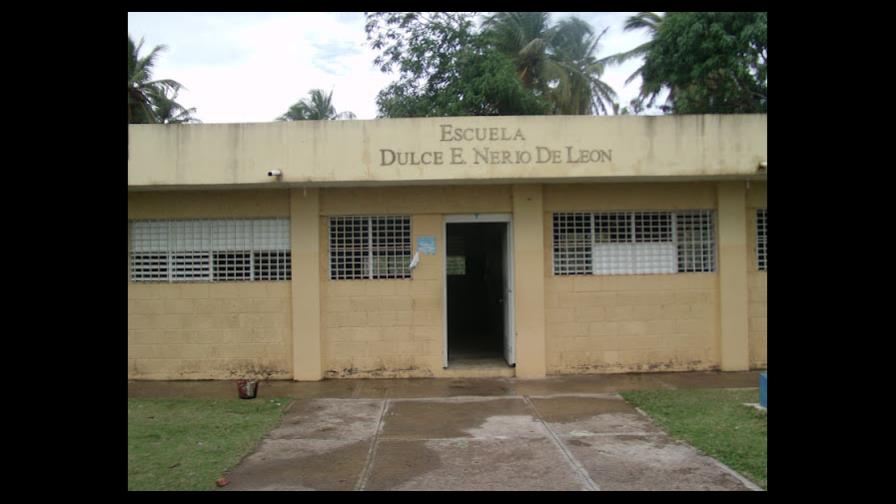 Padres retiran estudiantes de escuela por poca higiene del plantel