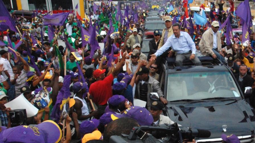 Leonel moviliza a miles en Haina y San Cristóbal