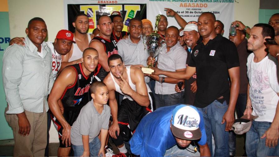 Los Mina, campeón del superior de SD
