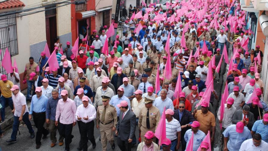 Hombres marchan para exigir parar violencia contra la mujer