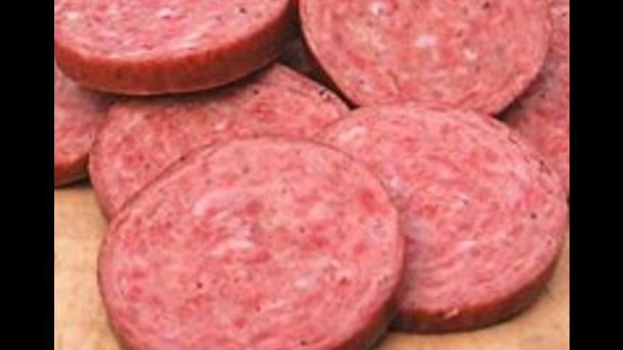 Autoridades reiteran llamado a consumir salami con registro sanitario