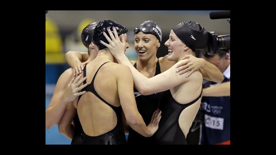Relevo de EEUU fija récord olímpico al ganar 4x200 libre