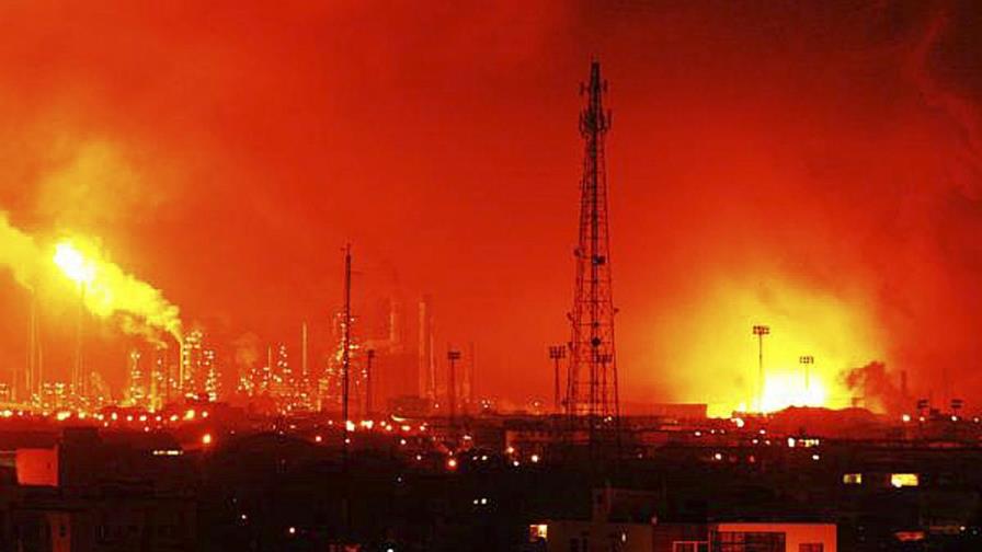 Refinería de Amuay reanuda operaciones tras incendio
