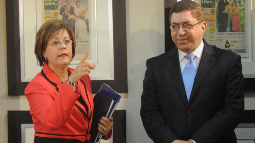 Entregarán premio Pluma a la Excelencia