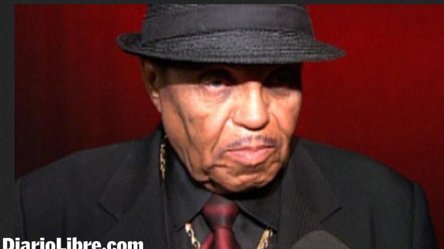 Sufre derrame padre de los Jackson