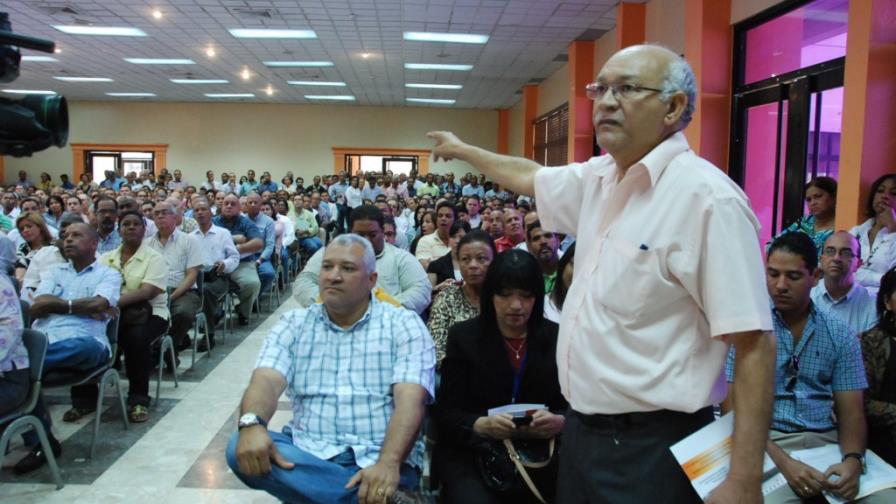 Sorteos de edificación de aulas convoca miles de constructores