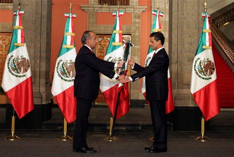 Peña Nieto jura como nuevo presidente de México