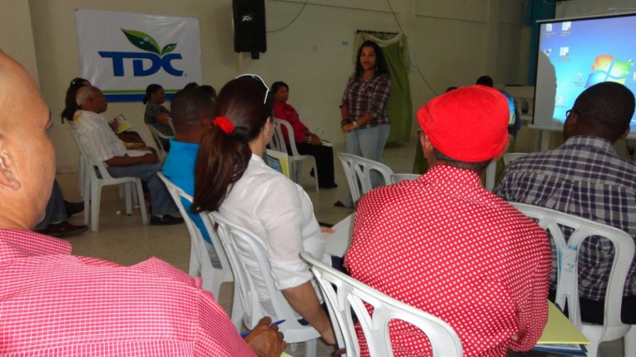Imparten talleres sobre respeto a las personas con Sida