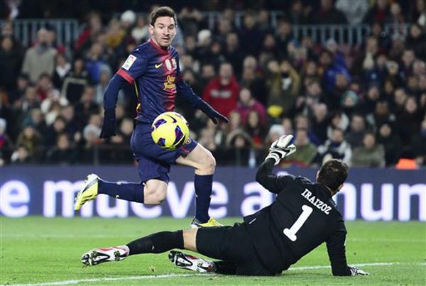 Goleada, récord del Barcelona y doblete de Messi