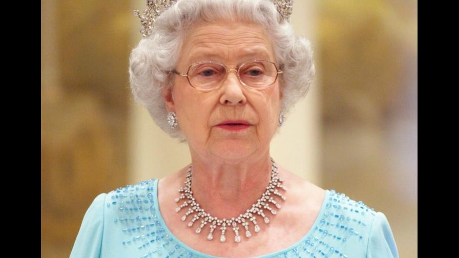 La reina Isabel II, 60 años al servicio de la Corona
