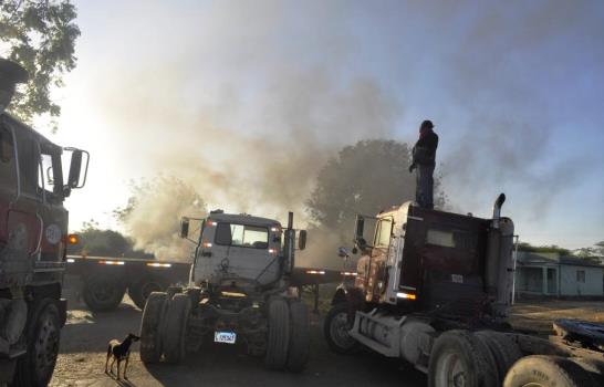 Violentas protestas en Manzanillo en reclamo de carretera