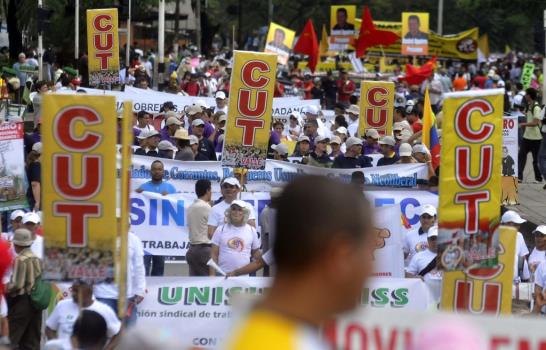 Alza salarial y manifestaciones marcan Día del Trabajo en A.Latina