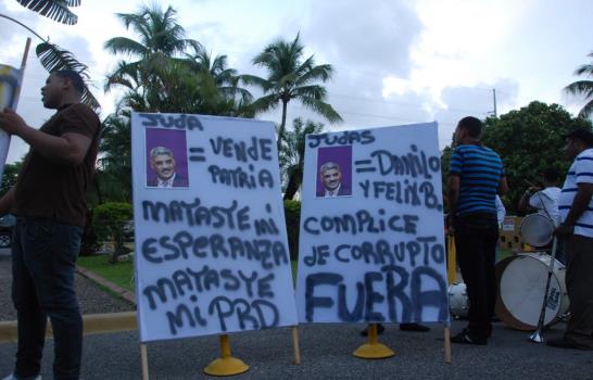 Comisión Política PRD suspende a Miguel Vargas y expulsa varios dirigentes