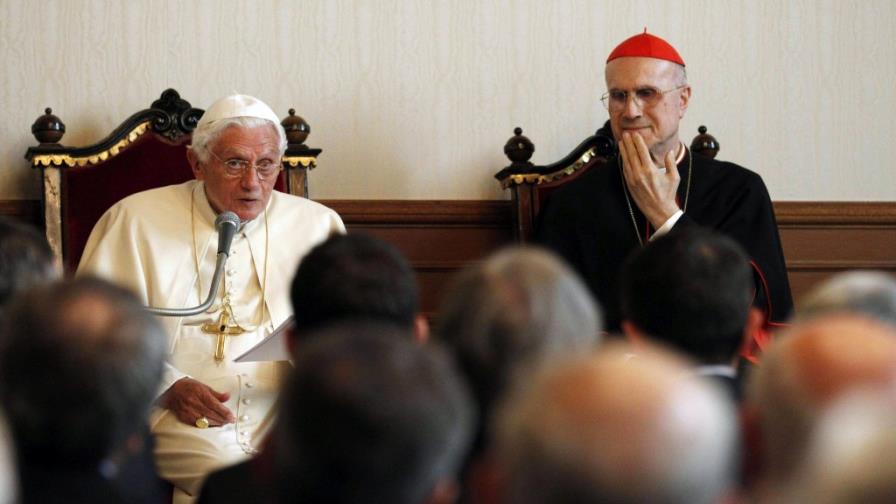 El papa defiende el celibato y la castidad