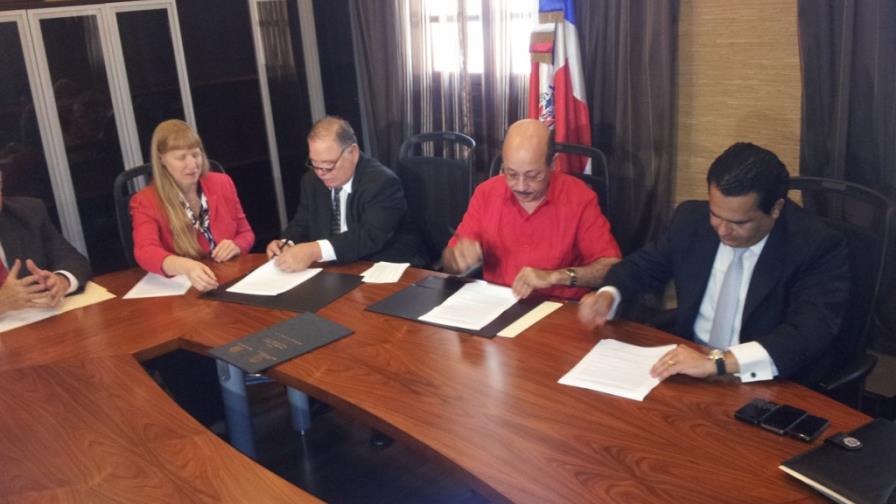 EE.UU. califica de favorable y exitoso intercambio con RD EE.UU. califica de favorable y exitoso intercambio con RD