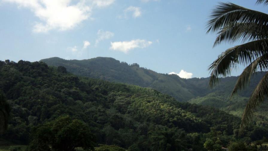 Tribunal ordena paralizar la exploración en Loma Miranda