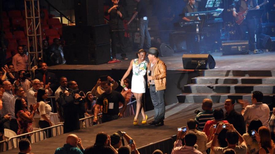 El Torito Pal Pueblo seduce a Santiago El Torito Pal Pueblo seduce a Santiago