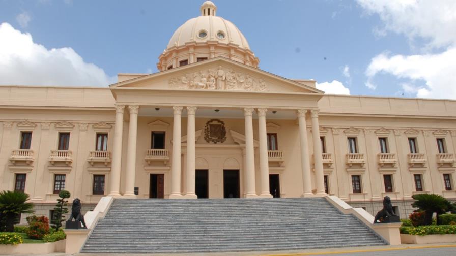 Gobierno pide un plazo para evitar apagones financieros