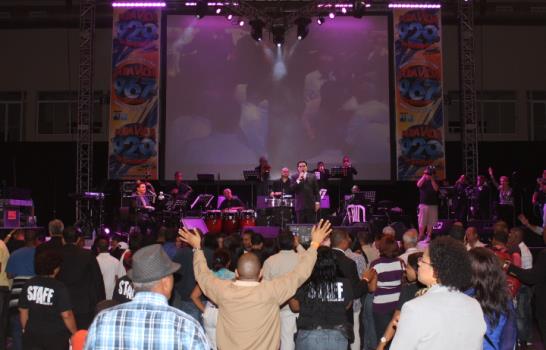 Richie Ray y Bobby Cruz ponen a gozar asistentes a Alaba con Tó