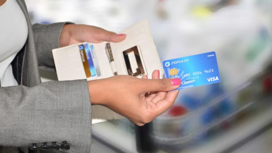 Banco Popular lanzará tarjeta de débito con chip