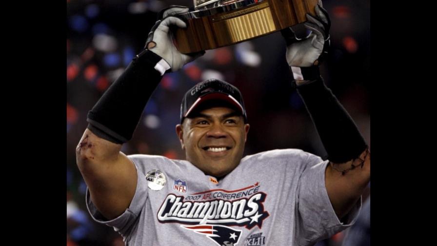 Hallan muerto astro de la NFL Junior Seau Hallan muerto astro de la NFL Junior Seau
