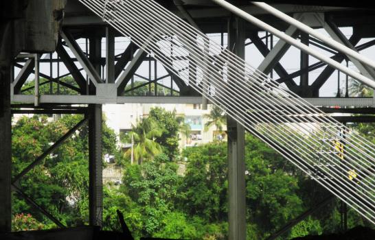 Desvío en puente Duarte es por tiempo indefinido