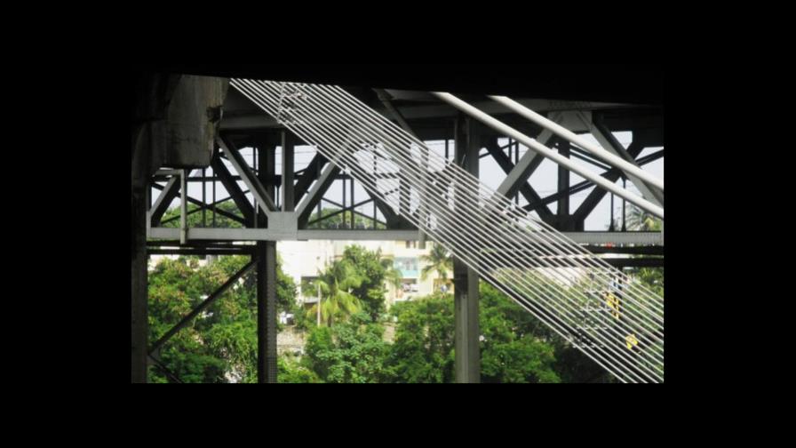 PN califica de terrorismo urbano el robo de cables tensores del Puente Duarte