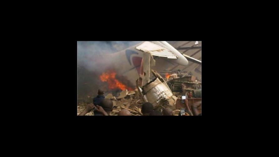 Se estrella avión con más de 140 pasajeros en Nigeria Se estrella avión con más de 140 pasajeros en Nigeria
