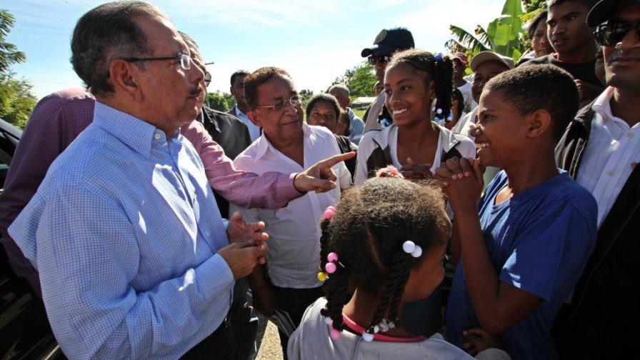 Danilo Medina vuelve a SJM y dispone construir varias obras