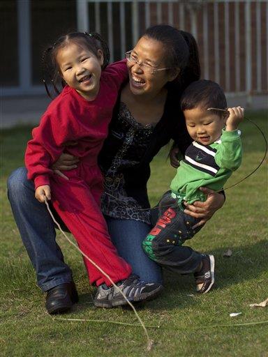 Chinos se resisten a la política de un sólo hijo