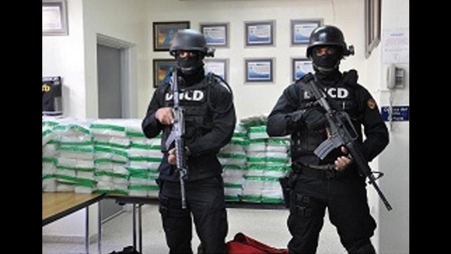 Apresan varios por cargamento de más de 700 kilos de cocaína Apresan varios por cargamento de más de 700 kilos de cocaína