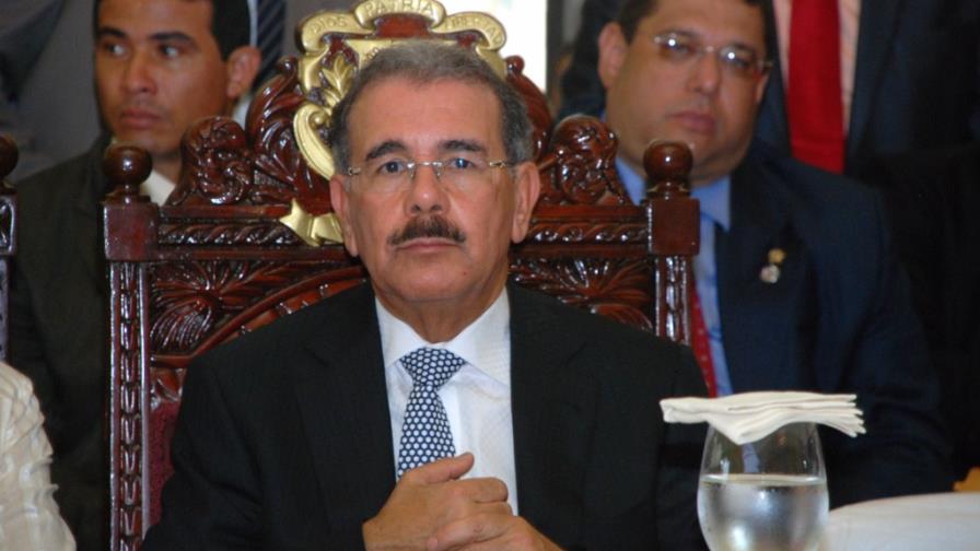 El Presidente Medina recibe hoy el plan de reforma policial El Presidente Medina recibe hoy el plan de reforma policial