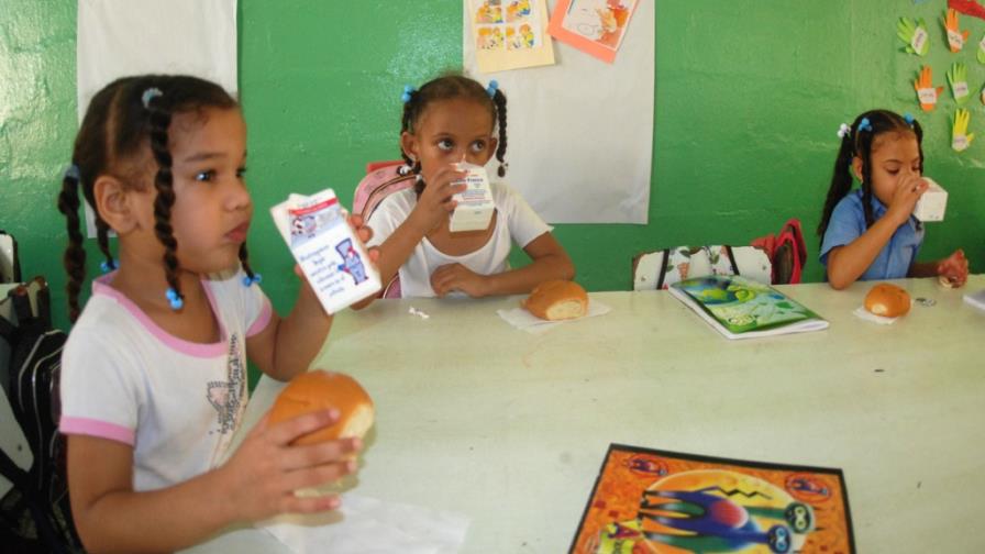 La entrega del desayuno escolar inicia con normalidad