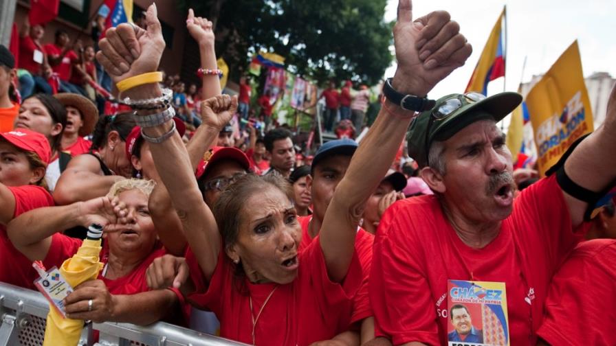 Chávez aprieta el ritmo al final de la campaña con tres días en caravana Chávez aprieta el ritmo al final de la campaña con tres días en caravana