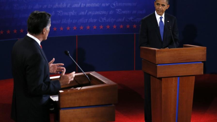 Obama promete fortalecer la clase media y Romney no recortar impuestos a ricos Obama promete fortalecer la clase media y Romney no recortar impuestos a ricos