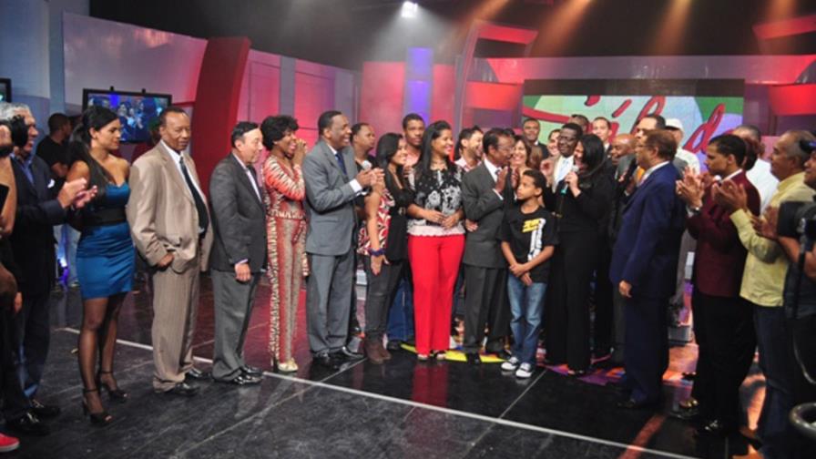 Corporán agradece al pueblo el apoyo que le dio en su programa Corporán agradece al pueblo el apoyo que le dio en su programa