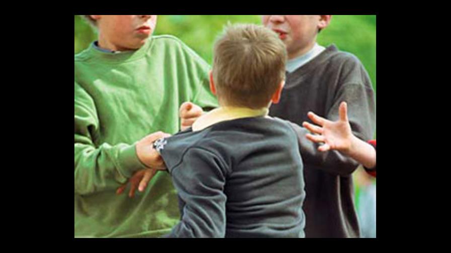 Cartoon Network y Facebook aupan campaña Basta de bullying