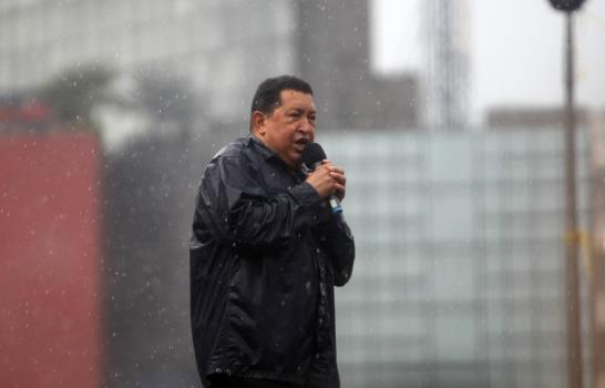 Chávez cierra campaña bajo la lluvia y con la promesa de no fallar