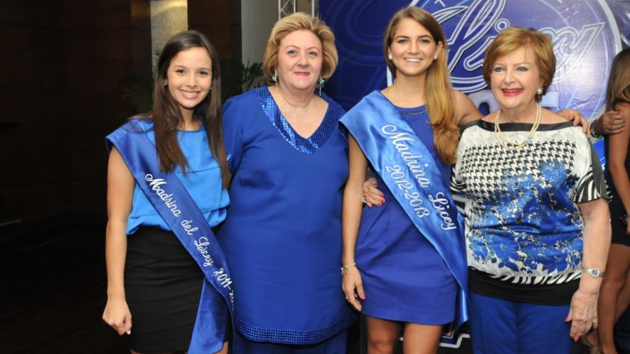 Los Tigres del Licey presentan a su madrina Los Tigres del Licey presentan a su madrina