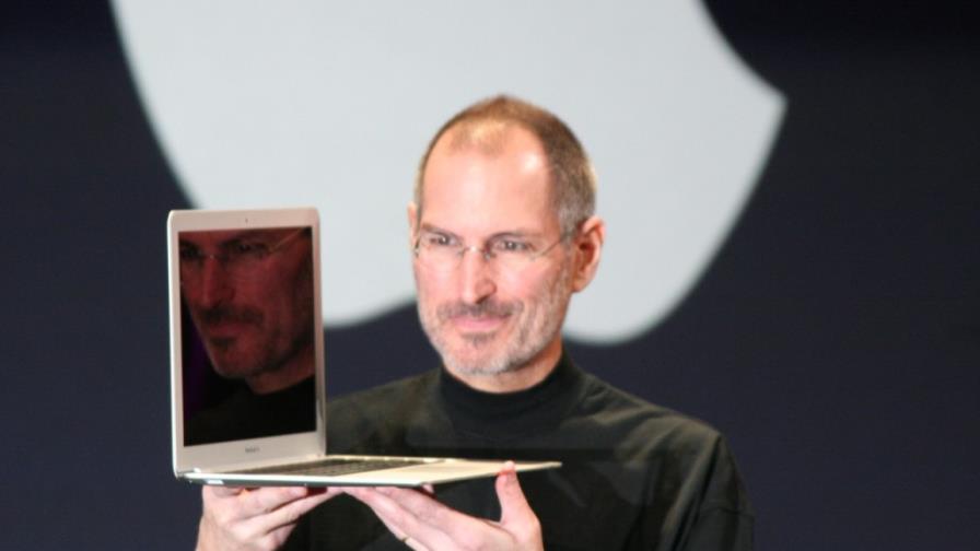 Apple conmemora discretamente el aniversario de la muerte de Steve Jobs